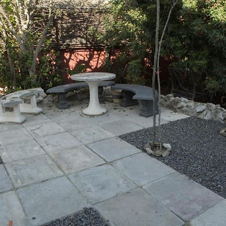 Peaceful 1-Bedroom Flatlet, 10 Min From The Beach كيب تاون المظهر الخارجي الصورة